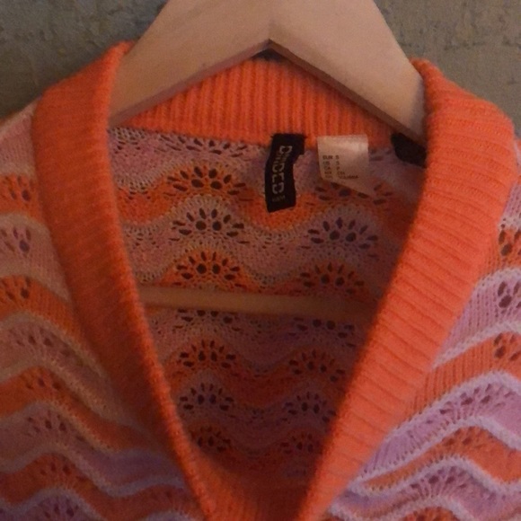 Never worn. Crochet top from divided. - Picture 2 of 2